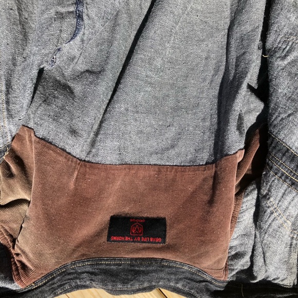 Dodge Ram branded denim pearl snap dark washed - Picture 5 of 7